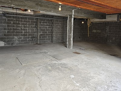 GARAGE A LOUER - PARIS 12EME ARRONDISSEMENT - 795 &euro; charges comprises par mois