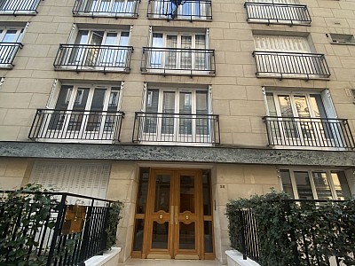 PARKING A LOUER - PARIS 17EME ARRONDISSEMENT - 204€ charges comprises par mois