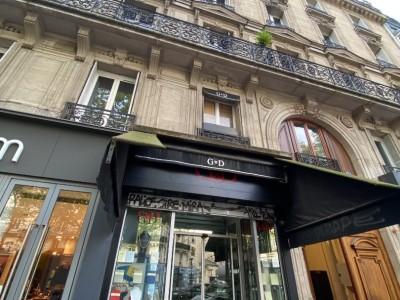 BOUTIQUE A LOUER - PARIS 3EME ARRONDISSEMENT - 3 122 € HC par mois