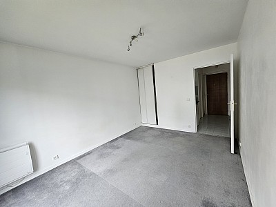 STUDIO A LOUER - PUTEAUX - 21.41 m2 - 776€ charges comprises par mois