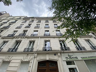 APPARTEMENT T2 A LOUER - PARIS 12EME ARRONDISSEMENT - 42.9 m2 - 1324€ charges comprises par mois