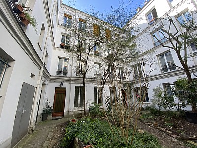 APPARTEMENT T2 A LOUER - PARIS 5EME ARRONDISSEMENT - 45.8 m2 - 1�588�&euro; charges comprises par mois