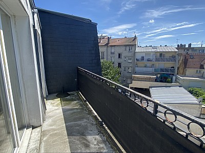 APPARTEMENT T3 A LOUER - LES PAVILLONS SOUS BOIS - 65.3 m2 - 1 255 &euro; charges comprises par mois