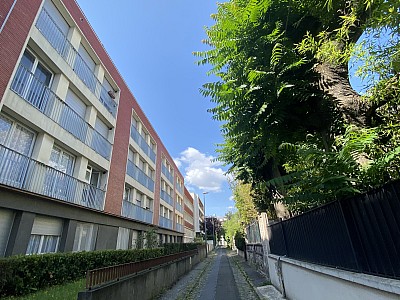 APPARTEMENT T1 A LOUER - COURBEVOIE - 31.12 m2 - 804 &euro; charges comprises par mois