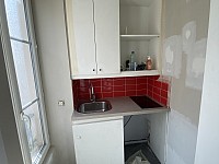 STUDIO A LOUER - PARIS 7EME ARRONDISSEMENT - 19.55 m2 - 877,83 € charges comprises par mois