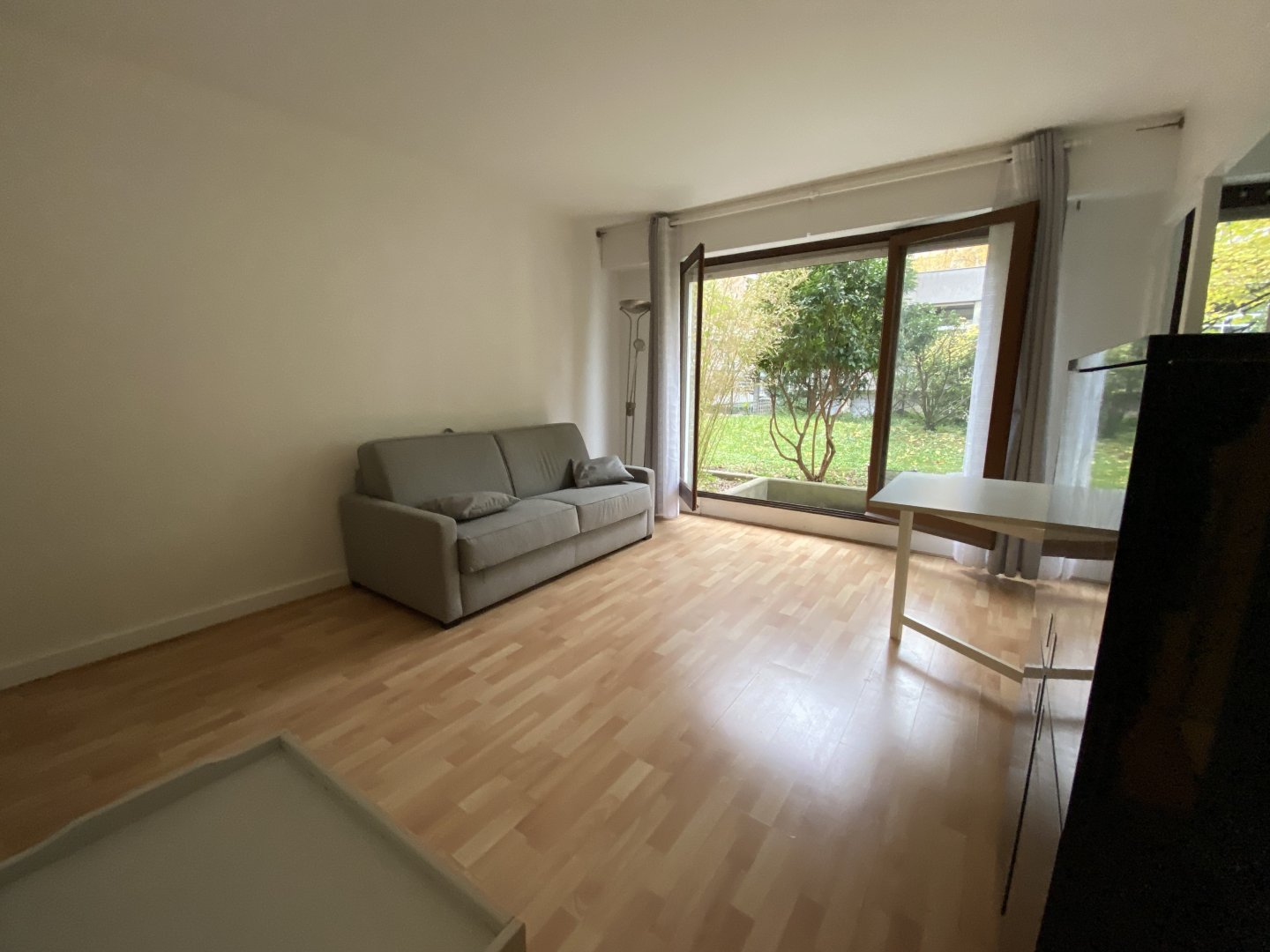 APPARTEMENT T1 A LOUER - PARIS 11EME ARRONDISSEMENT - 28.03 m2 - 1 190 € charges comprises par mois