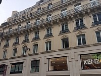 APPARTEMENT T1 A LOUER - PARIS 8EME ARRONDISSEMENT - 27.07 m2 - 1 099 € charges comprises par mois